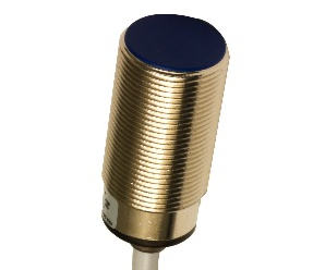 artiklikood: DA_AK6/AP-3A8F, nimetus: AK6/AP-3A8F Induktiivandur, ø18 mm, kirjeldus: Varjestatud, Normaaltöökaugus: 8 mm
PNP, NO; PUR Kaabel 2 m, 3 soont; 10...30VDC, 2,5 kHz
Lühendatud korpus, Aktiivpind: Plast
