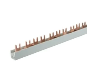 artiklikood: ME_572821, nimetus: MBB 3125 3P kamm, kirjeldus: Ühenduskamm kaitselülitile
3F + AUX, 16mm2, kahvel, 48 moodulit, pikkus 990mm
