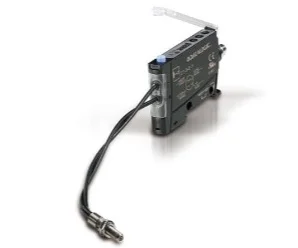 artiklikood: DA_950551080, nimetus: S7-1-E-N Kiudoptiline võimendi, fotoandur, kirjeldus: Kiudoptiline võimendi ekraaniga – 2 m kaabel, NPN
+/SET/- nupud
Reageerimiskiirus 500 µs /  50 µs
