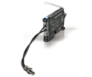 artiklikood: DA_950551020, nimetus: S7-5-E-N Kiudoptiline võimendi, fotoandur, kirjeldus: Kiudoptiline võimendi ekraaniga – M8 pistik, NPN
+/SET/- nupud
Reageerimiskiirus 100 µs
