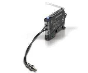 artiklikood: DA_950551030, nimetus: S7-5-E-P Kiudoptiline võimendi, fotoandur, kirjeldus: Kiudoptiline võimendi ekraaniga – M8 pistik, PNP
+/SET/- nupud
Reageerimiskiirus 100 µs
