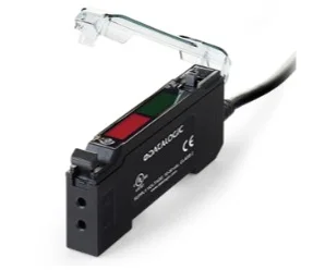 artiklikood: DA_950561020, nimetus: S70-5-E1-P Kiudoptiline võimendi, fotoandur, kirjeldus: Kiudoptiline võimendi topeltekraaniga, pika vahemaaga, PNP
+/SET/- nupud, LIGHT/DARK lülit
Reageerimiskiirus 500 µs /  200 µs
